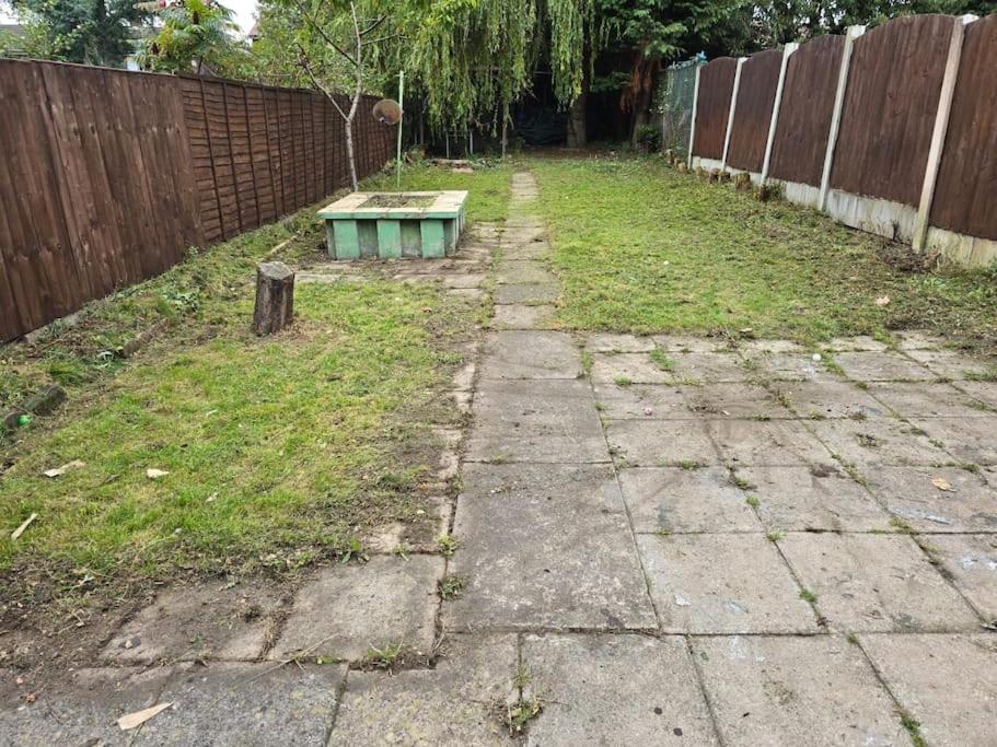 As Peaceful Home Bescot Екстер'єр фото