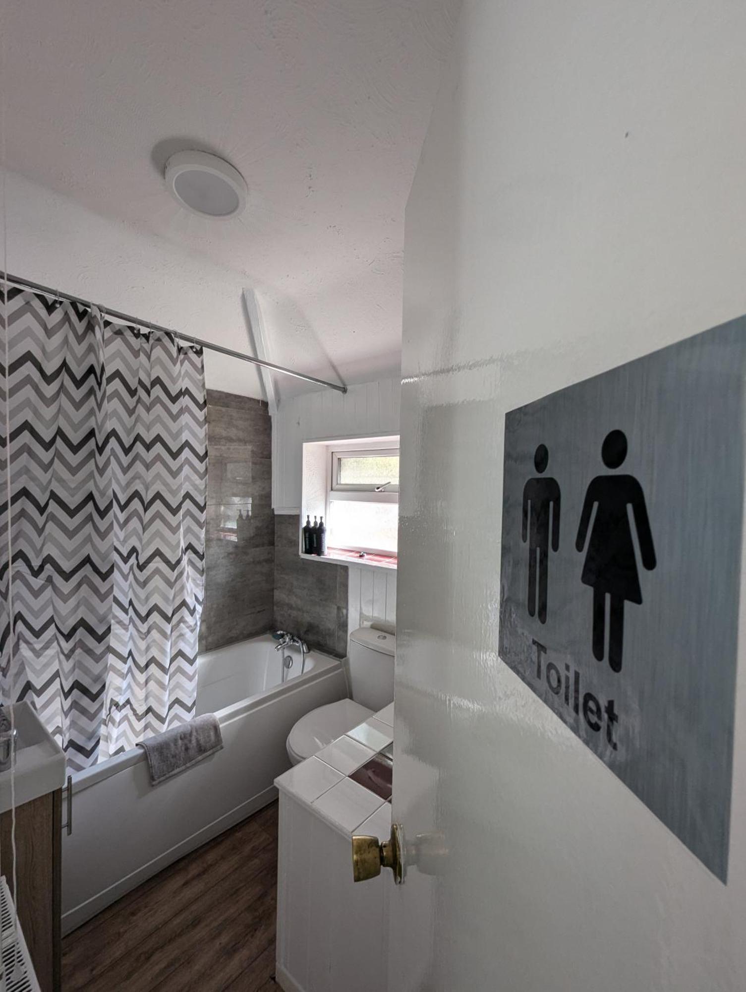 As Peaceful Home Bescot Екстер'єр фото